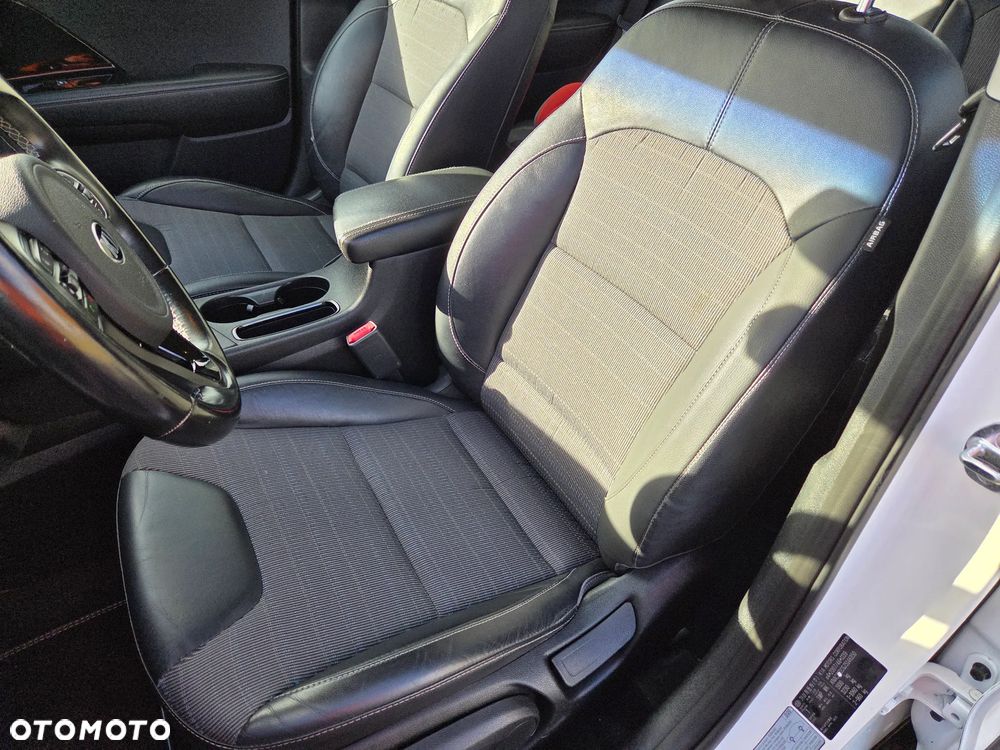 Kia Niro - 11