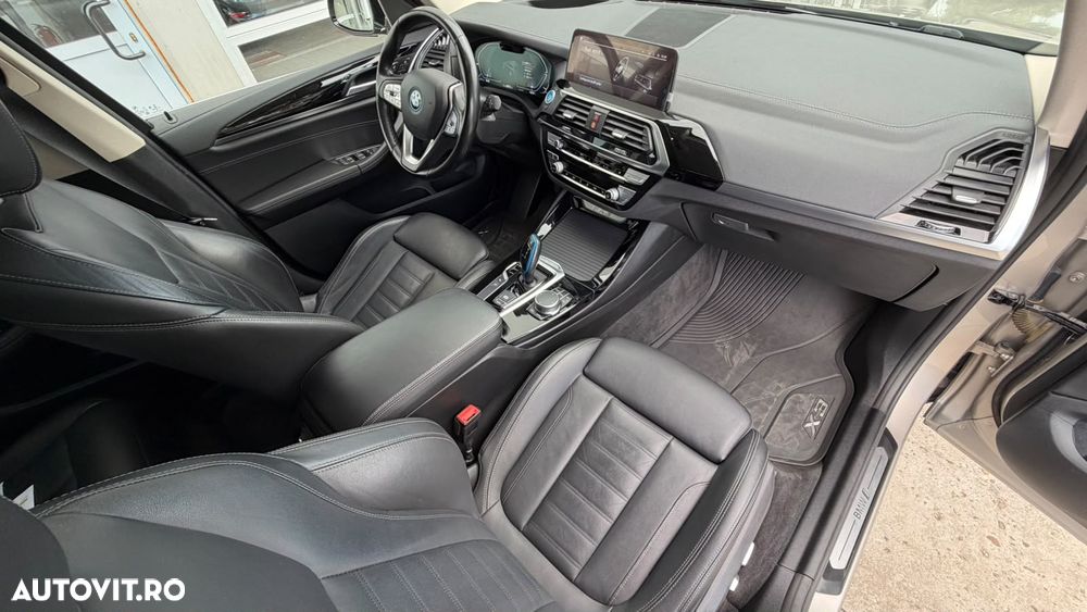 BMW iX3 Standard - 10