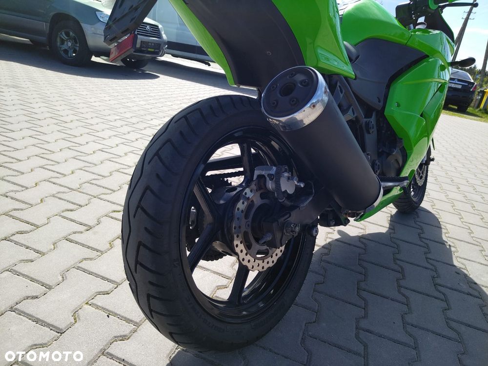 Kawasaki Ninja 250R - 8
