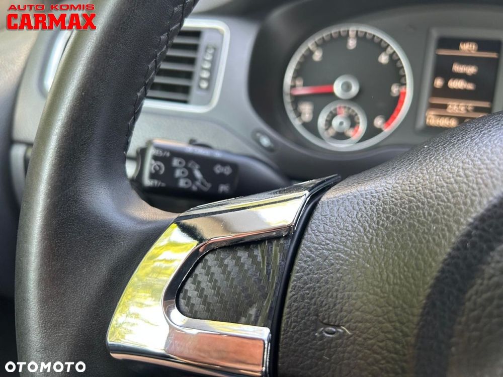 Volkswagen Jetta 1.6 TDI Comfortline - 15