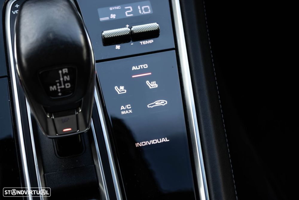 Porsche Panamera 4 S - 26
