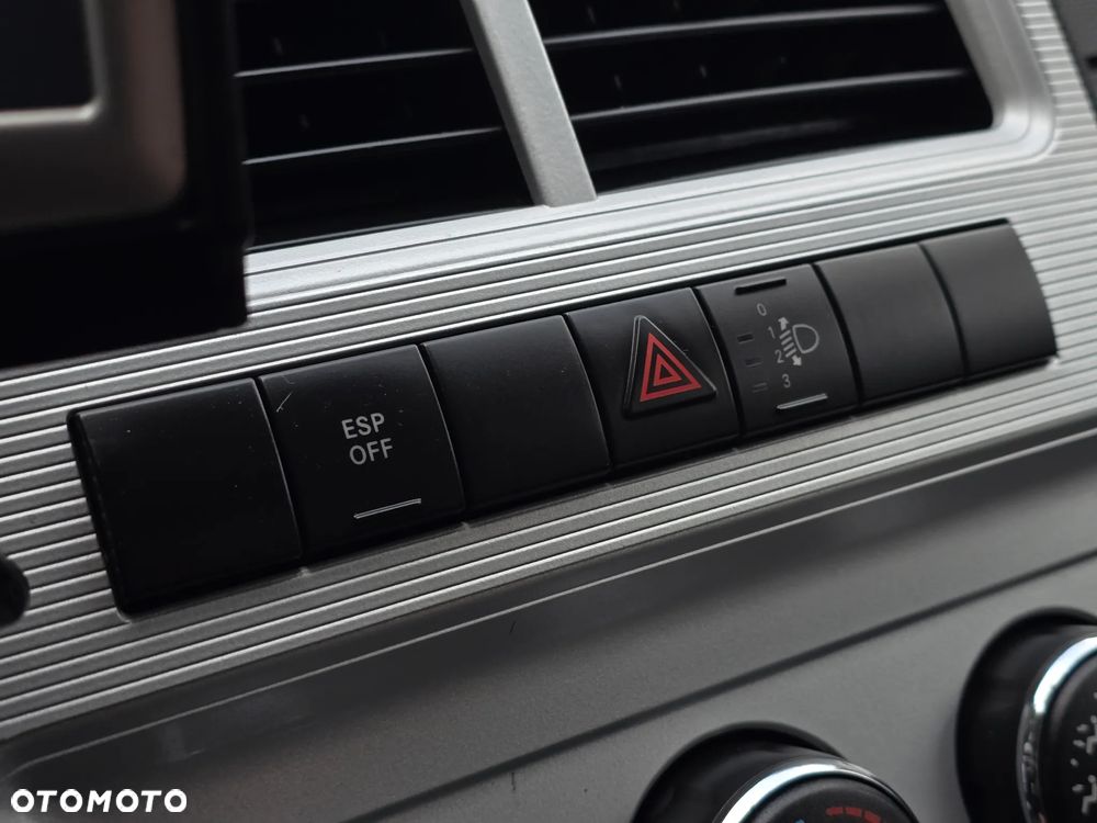 Dodge Journey 2.4 SE - 31