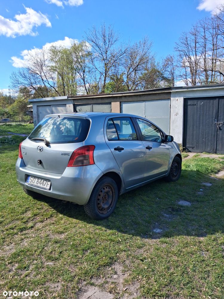 Toyota Yaris - 6