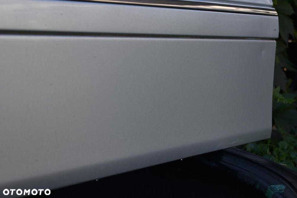 MERCEDES W211 DRZWI PRZEDNIE PRZÓD LEWE 775 - 4