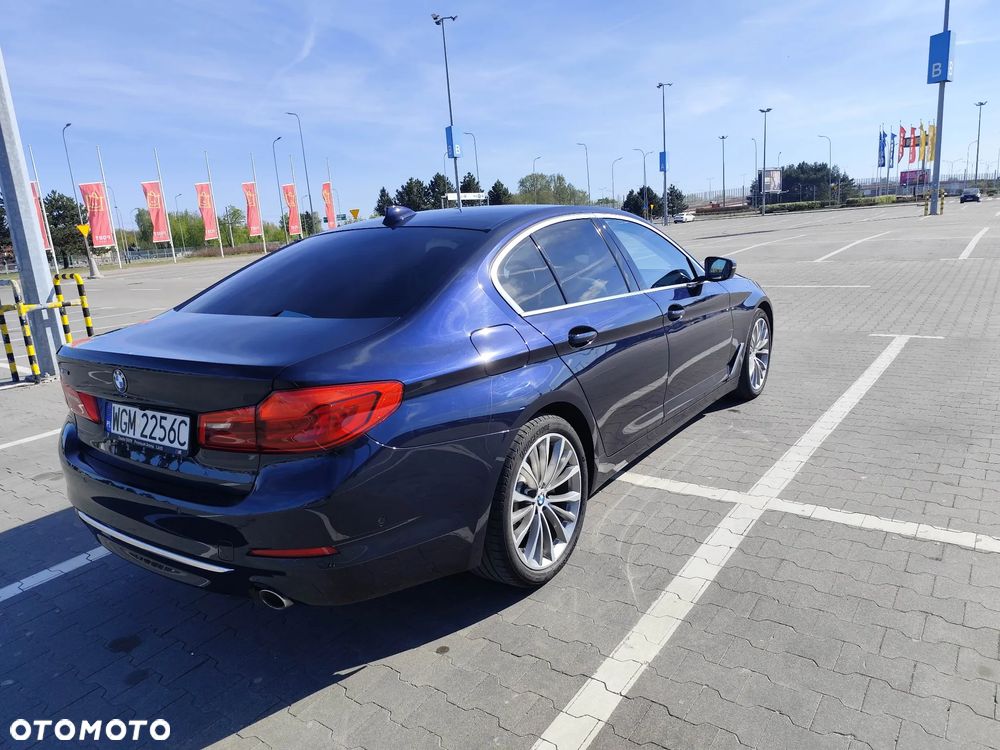 BMW Seria 5 530i GPF xDrive Luxury Line - 7