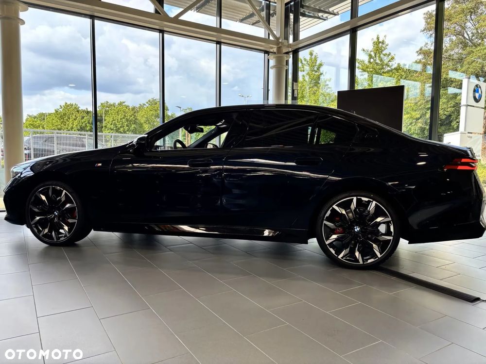 BMW Seria 5 540d xDrive mHEV M Sport - 6
