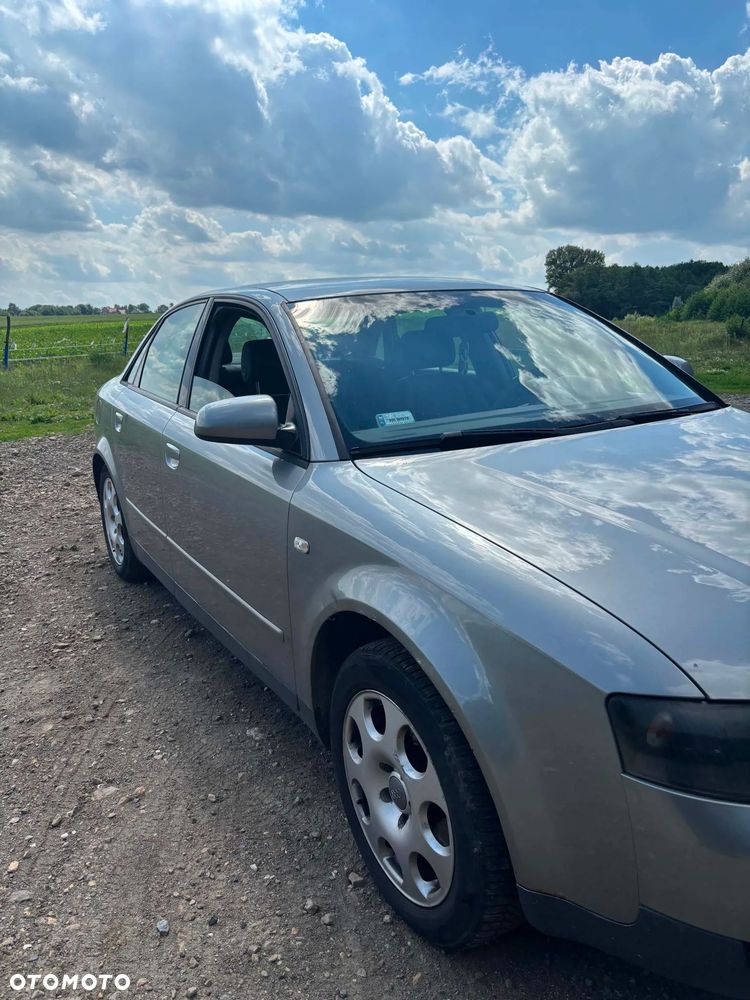 Audi A4 Limousine - 7
