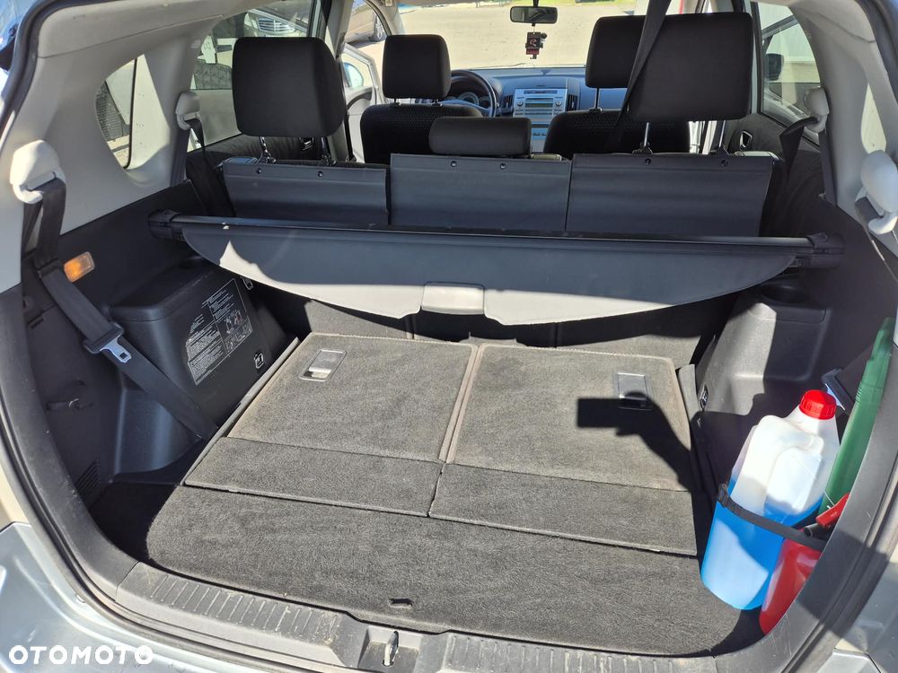 Toyota Corolla Verso 2.2 D-4D - 10