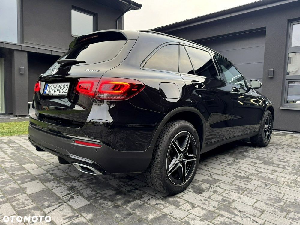 Mercedes-Benz GLC 300 e 4-Matic - 39
