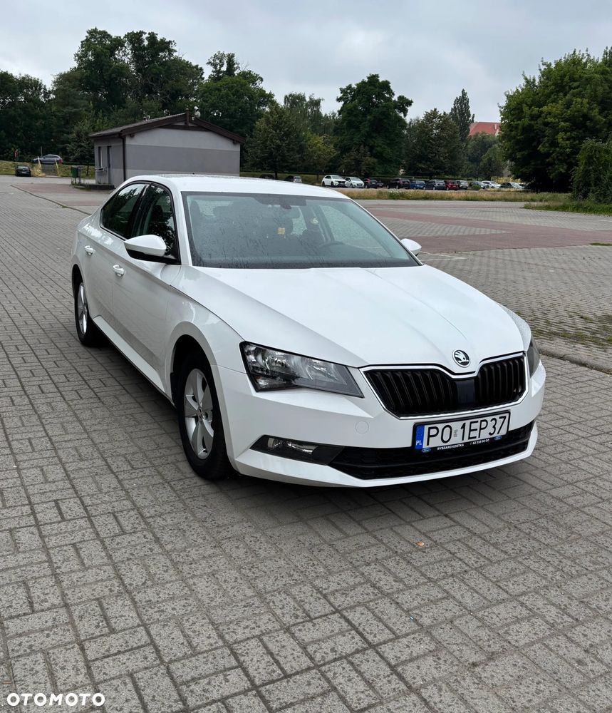 Skoda Superb 1.4 TSI Ambition - 4