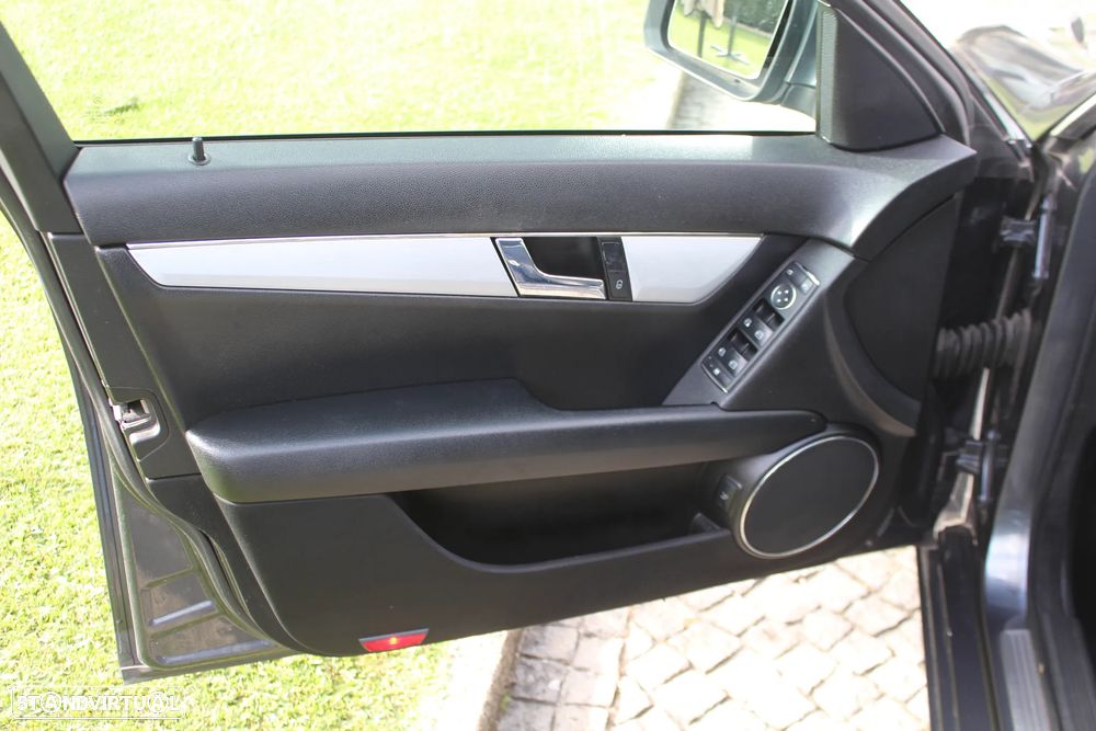 Mercedes-Benz C 220 CDi Avantgarde Aut. - 9