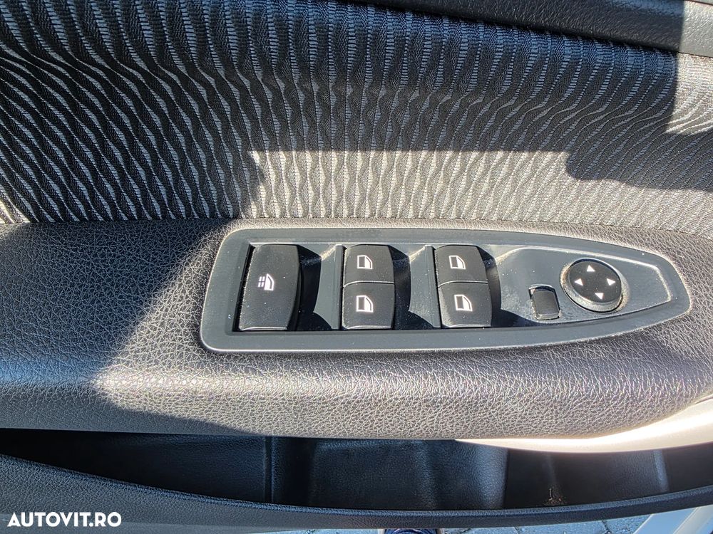 BMW Seria 2 218i Advantage - 7