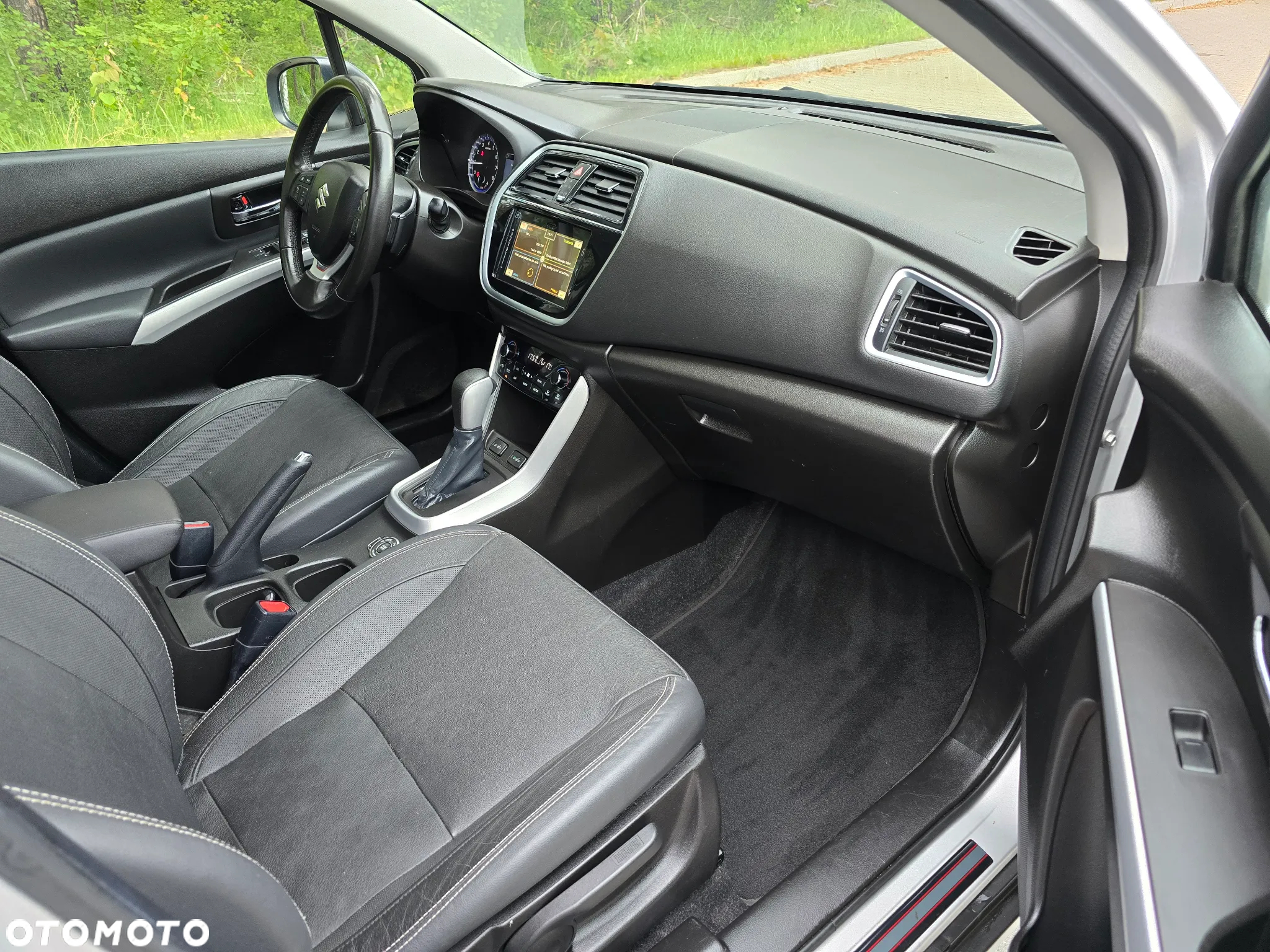 Suzuki SX4 S-Cross 1.4 T Premium 4WD - 14