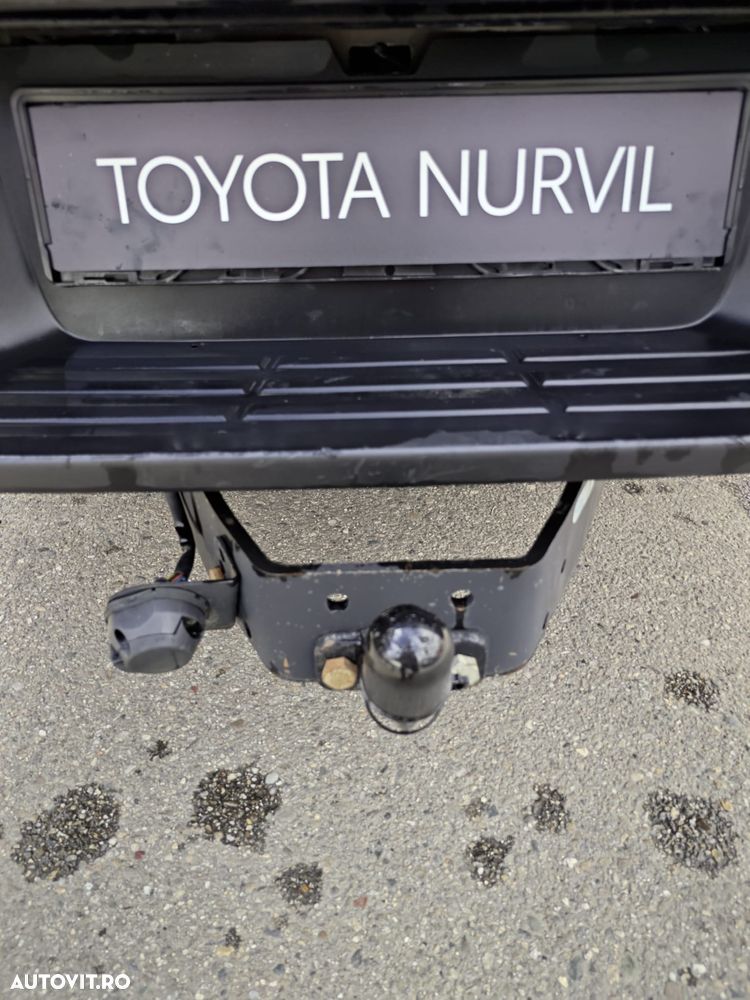 Toyota Hilux 4x4 Double Cab M/T Style - 9