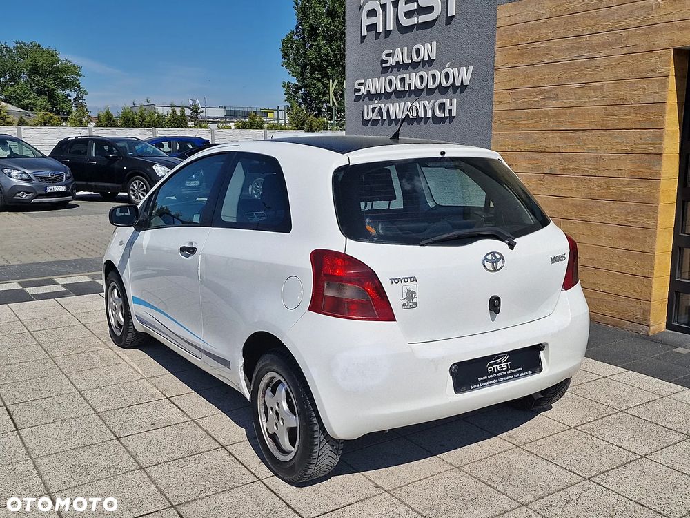 Toyota Yaris 1.0 VVT-i - 3