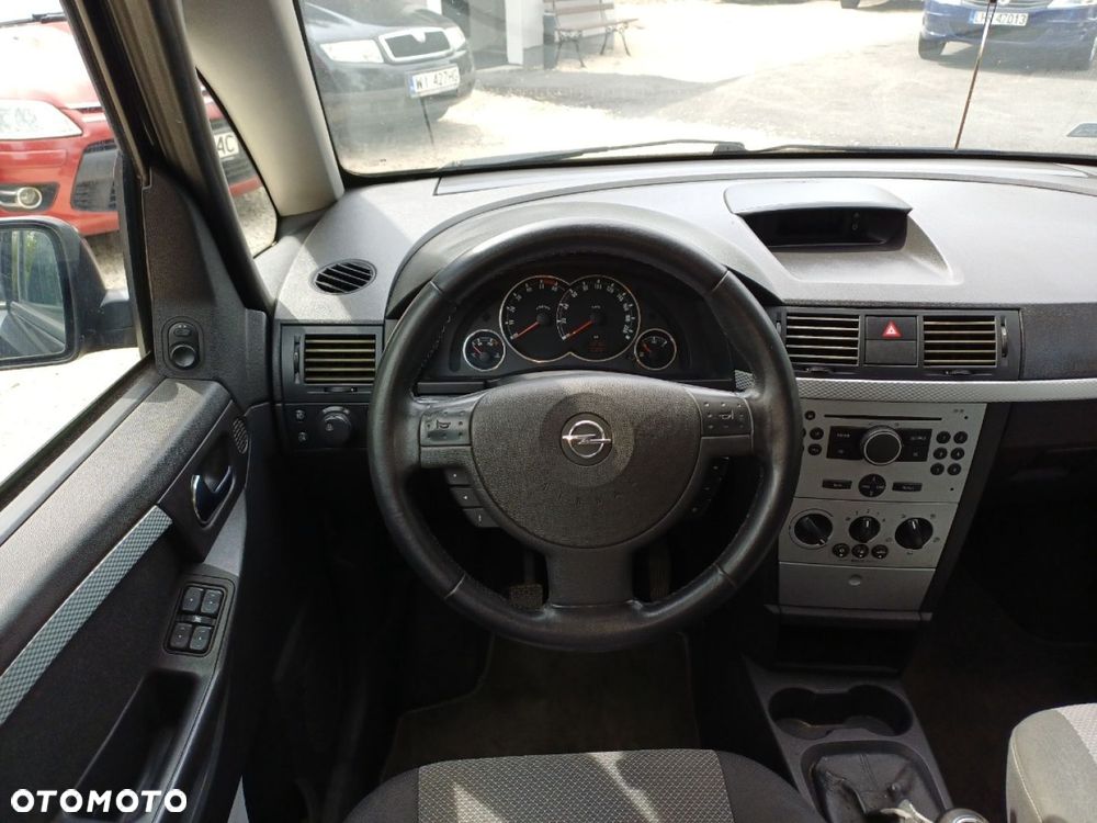 Opel Meriva - 10