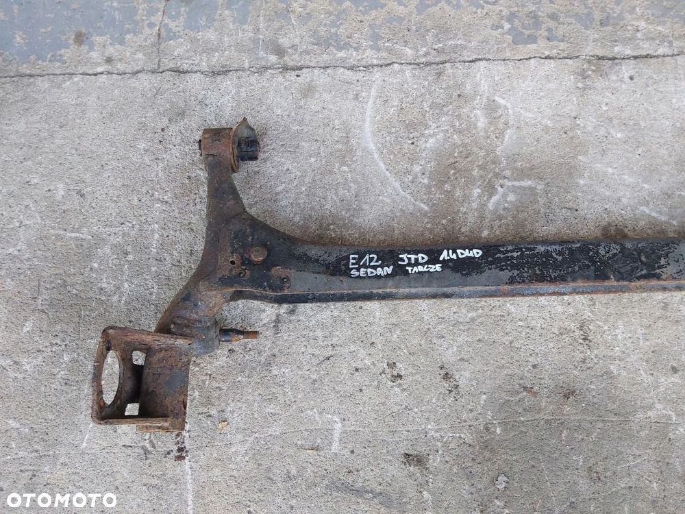 Toyota Corolla E12 belka zawieszenia tył - 1