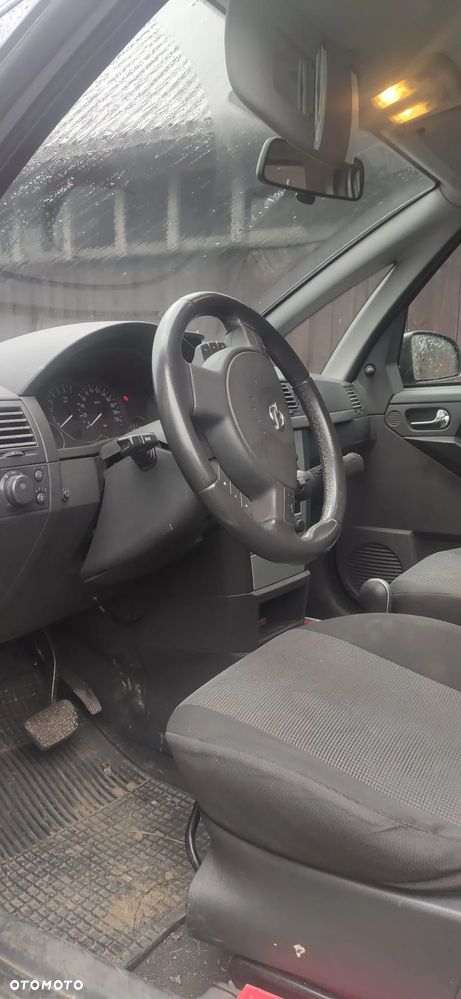 Opel Meriva - 8