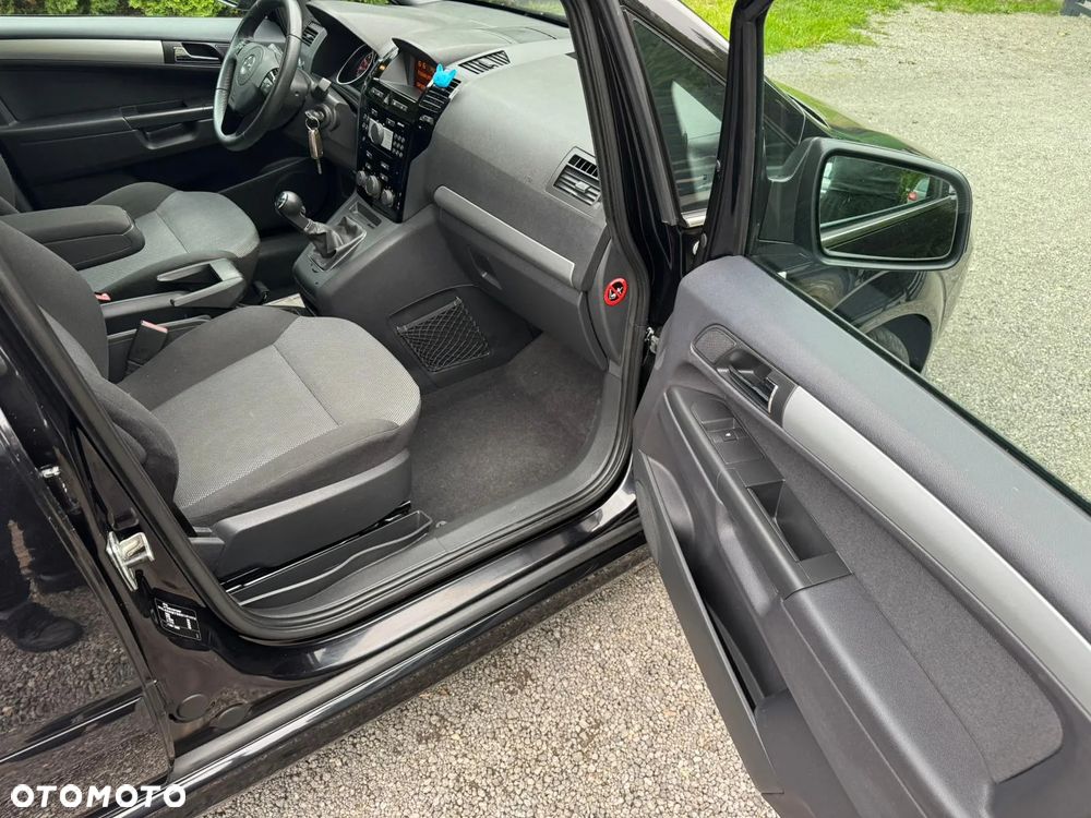 Opel Zafira 1.8 Design Edition - 6