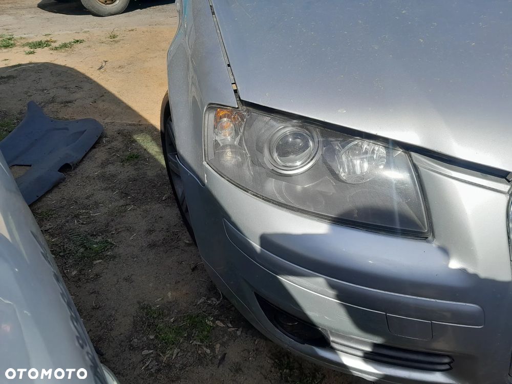 Lampa przednia prawa xenon AUDI A3 8P 03-08r.  Europa - 3