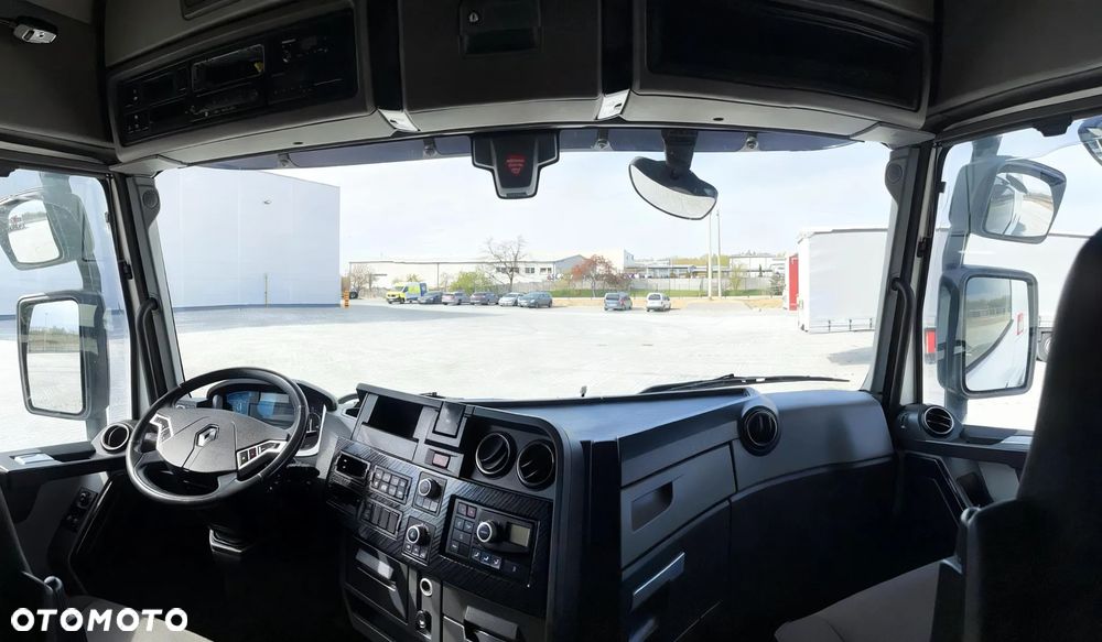 Renault T520 - 22