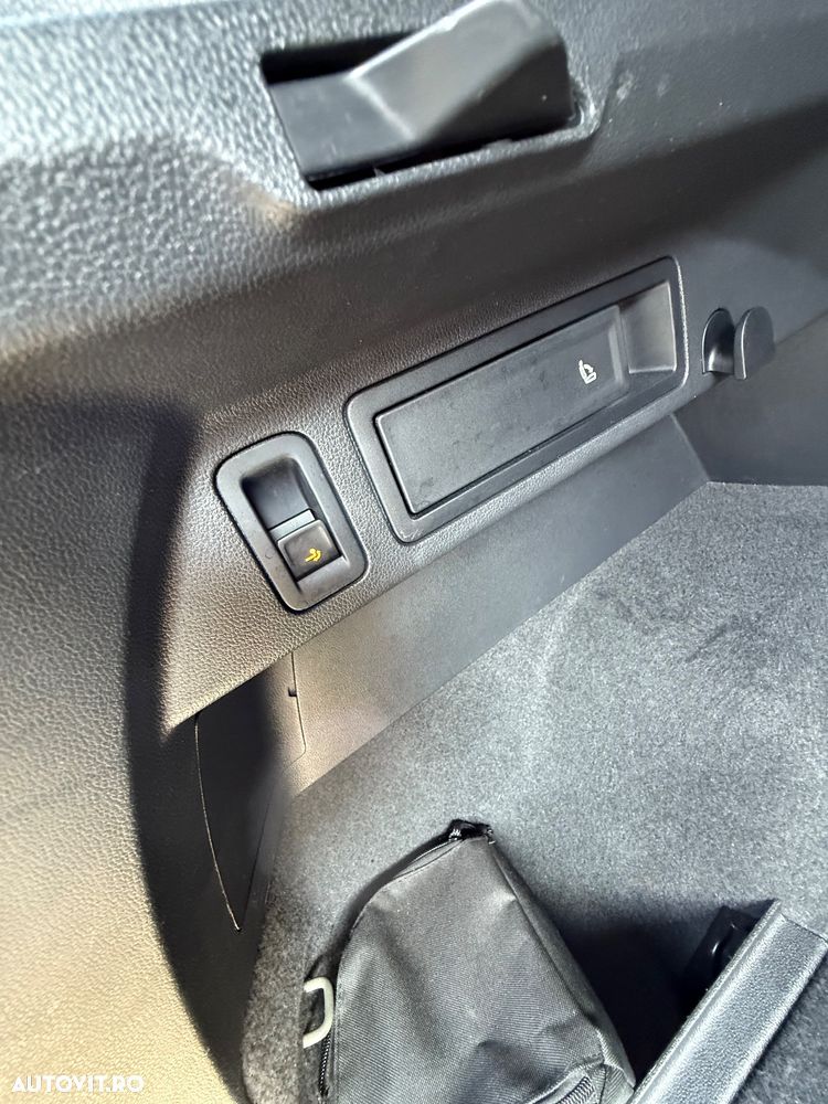 Volkswagen Tiguan - 35