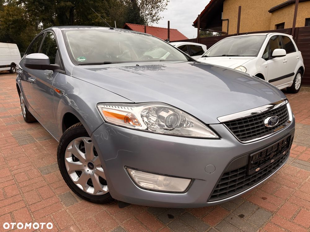 Ford Mondeo 1.6 Ambiente - 2