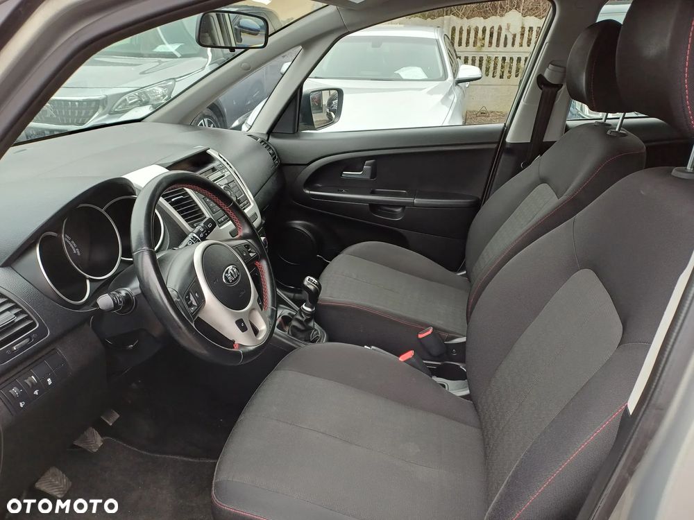 Kia Venga 1.4 CVVT Attract - 15