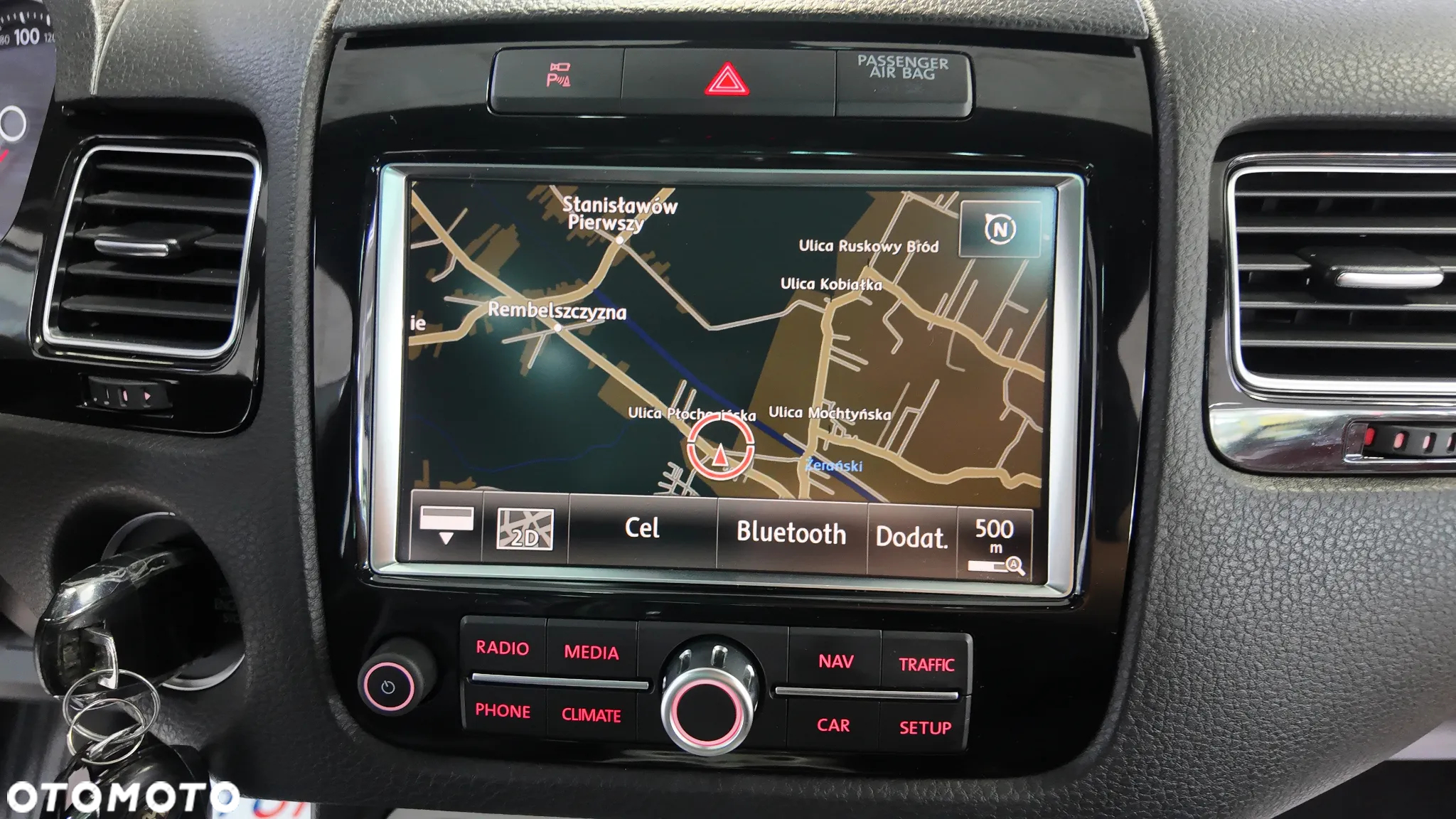 Volkswagen Touareg 3.0 Hybrid Automatik - 38
