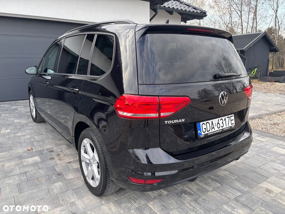 Volkswagen Touran - 5