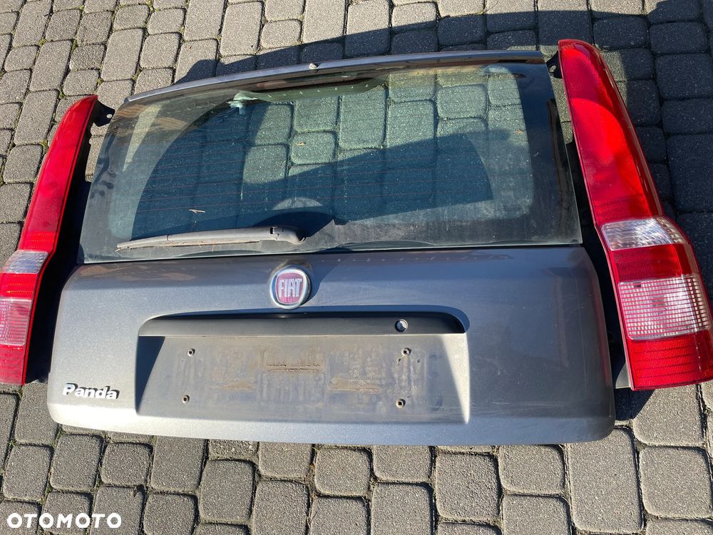 FIAT PANDA II KLAPA LAMPA TYŁ TYLNA prawa 695 - 2