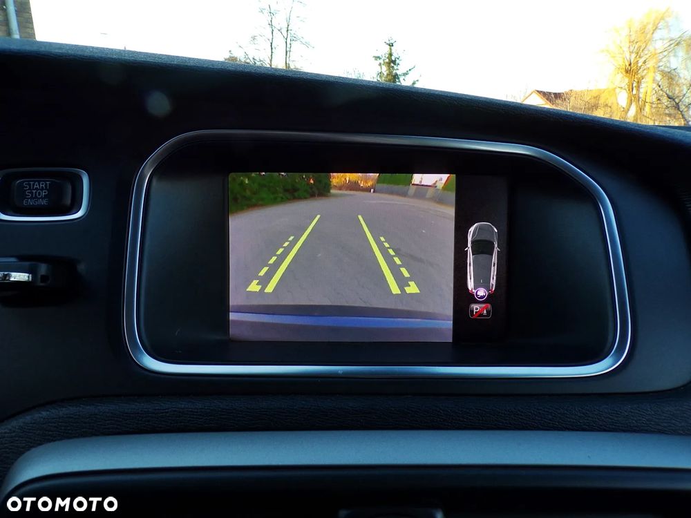 Volvo V40 D2 Momentum - 23