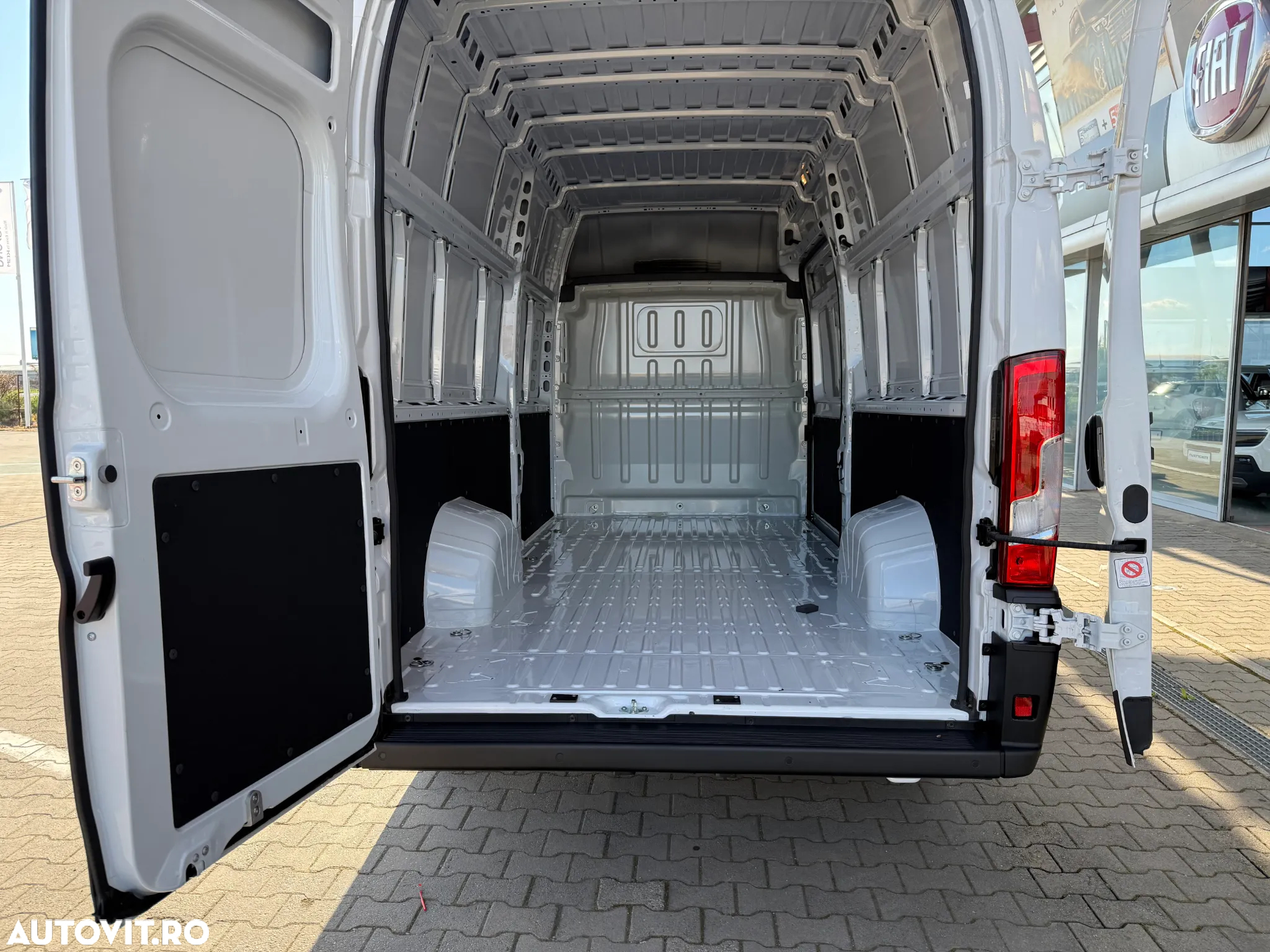 Fiat Ducato Maxi Van L5H3 17mc - 12