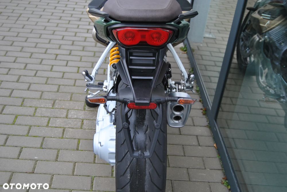 Moto Guzzi V100 Mandello - 8