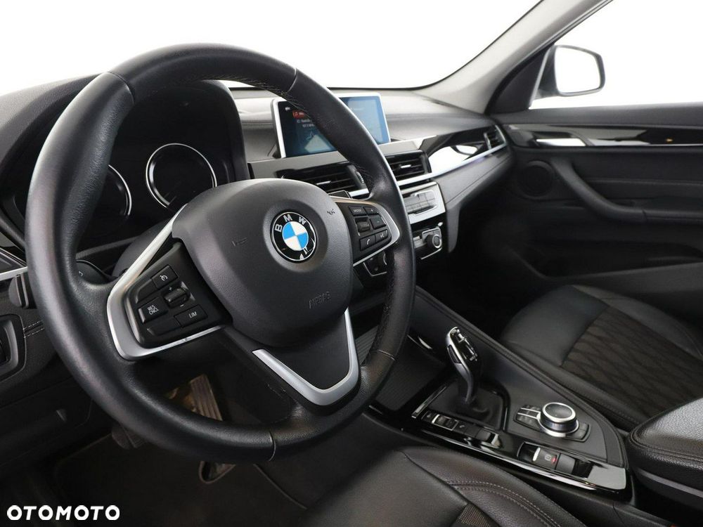 BMW X1 sDrive18d xLine - 15