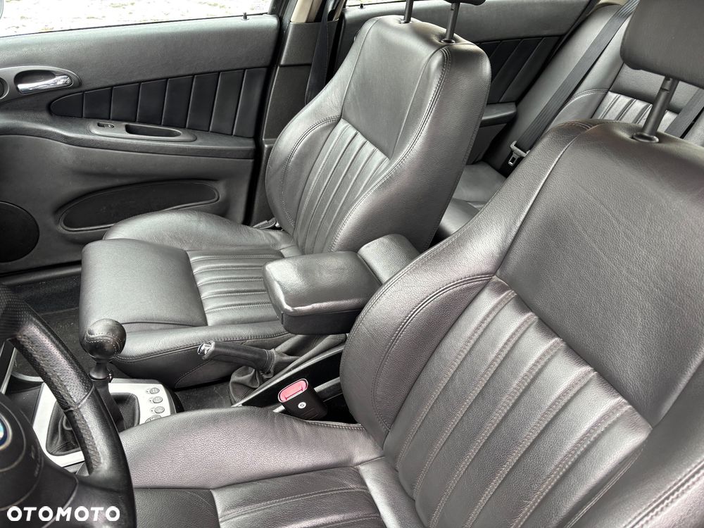 Alfa Romeo 156 1.9 JTD 16V Progression - 9