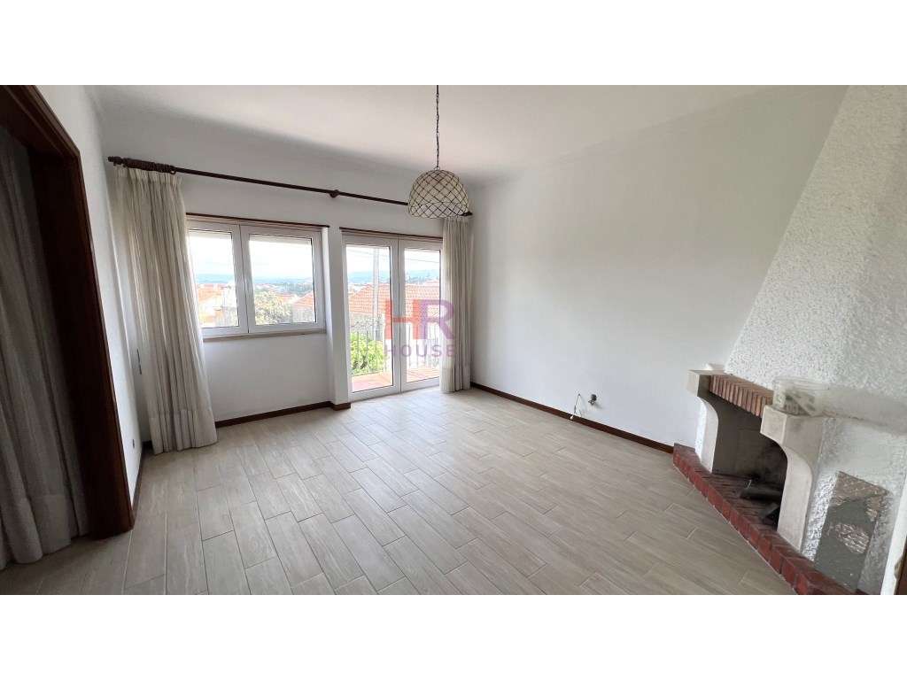 Arrenda-se Apartamento T4 Fala - Coimbra - Grande imagem: 4/21