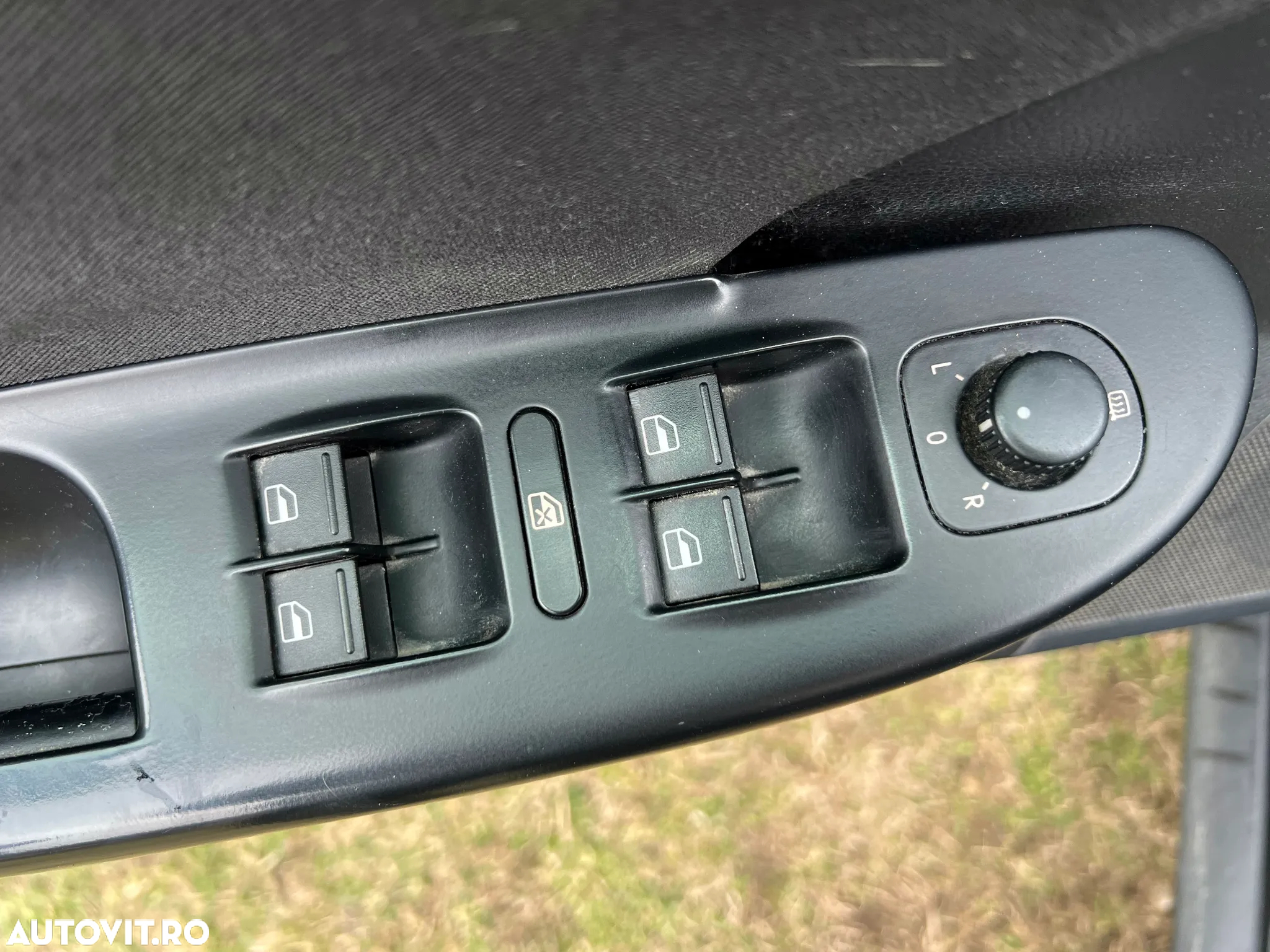 Volkswagen Passat Variant 2.0 TDI DSG Comfortline - 23