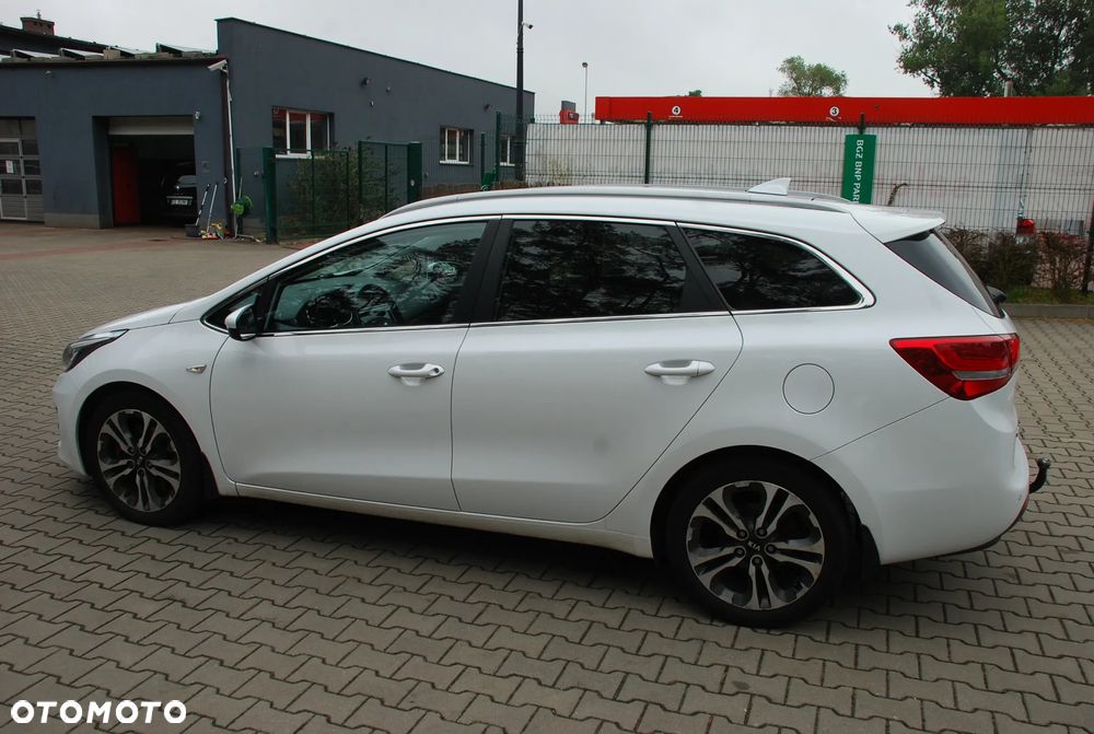 Kia Ceed Cee'd 1.6 CRDi L Business Line DCT - 8