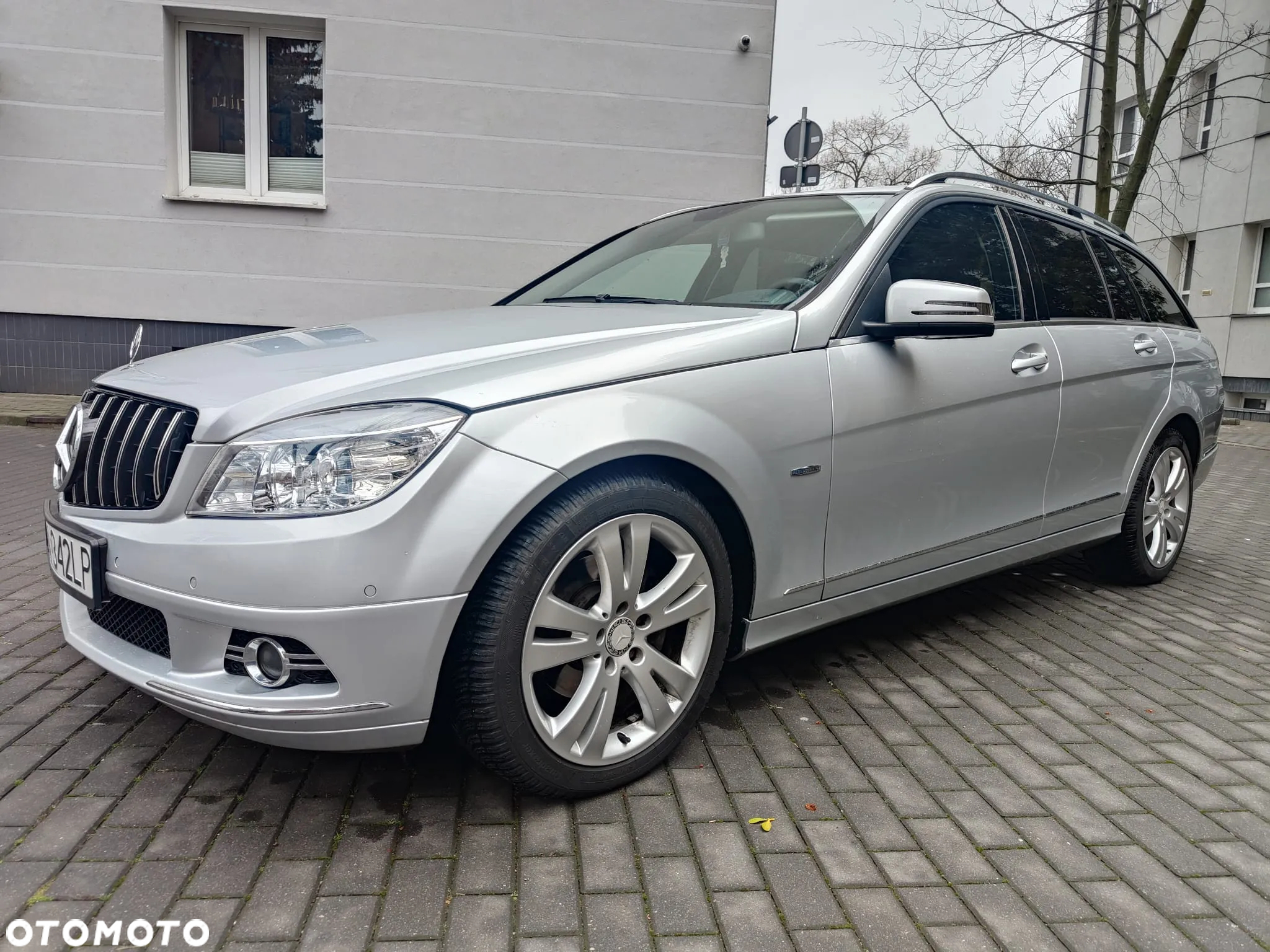 Mercedes-Benz Klasa C 180 T BlueEFFICIENCY 7G-TRONIC Avantgarde - 14