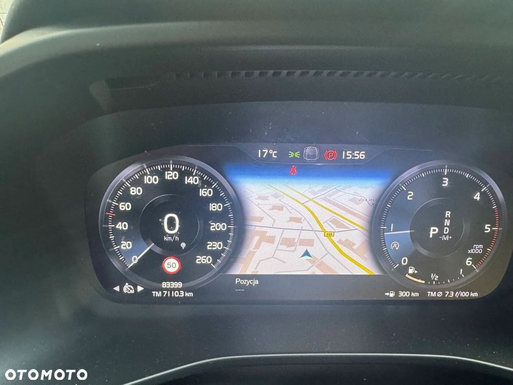 Volvo XC 40 D3 AWD Momentum - 4