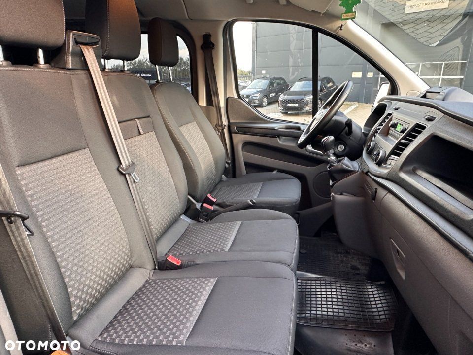 Ford Transit Custom - 19
