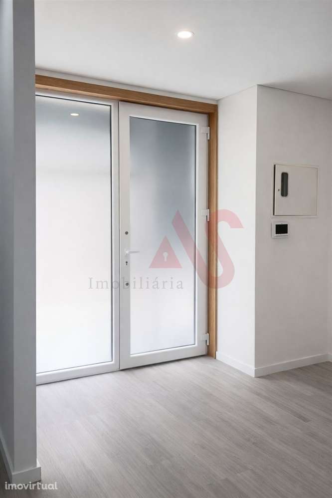 Apartamento T3 Totalmente Remodelado | Em Frente ao Parque Ribeirinho - Grande imagem: 2/16