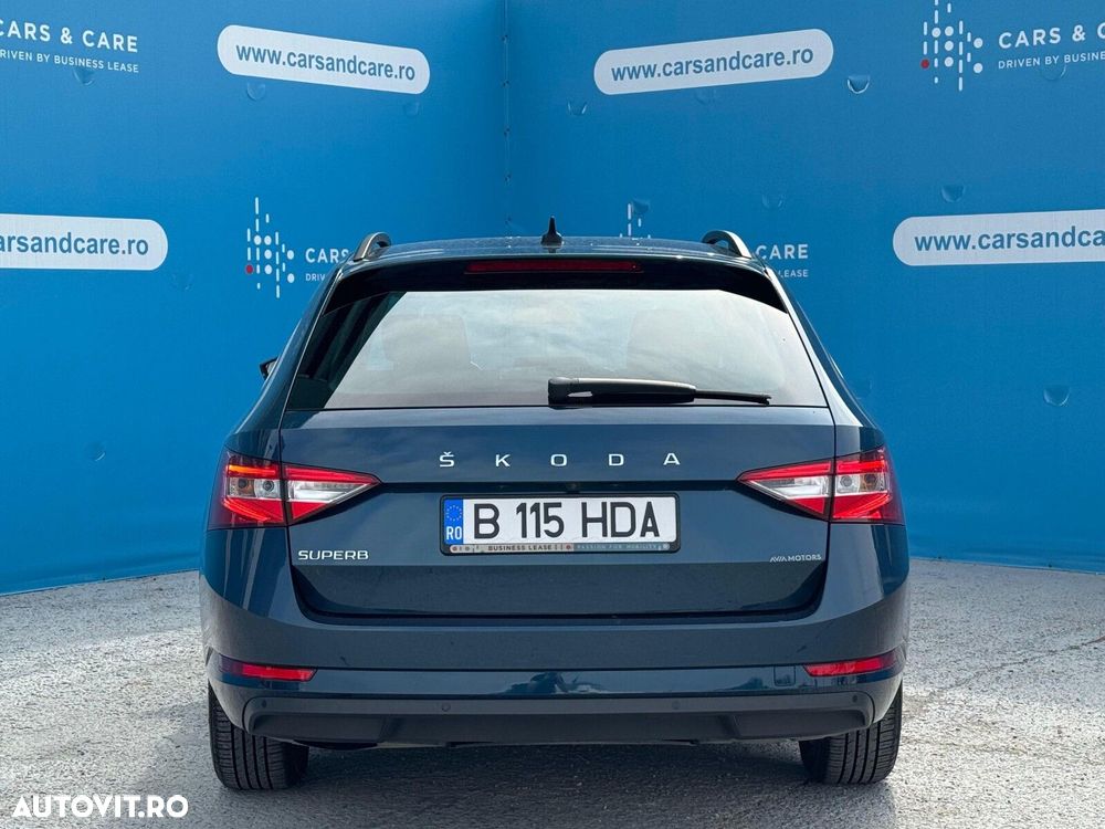 Skoda Superb 2.0 TDI DSG Ambition - 14