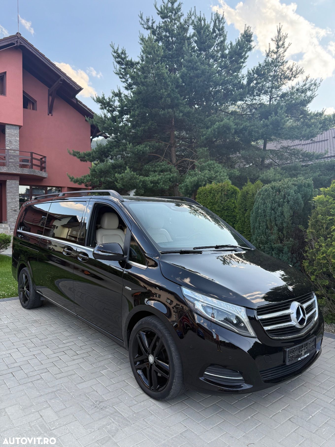 Mercedes-Benz V 250 (BlueTEC) d extralang 4Matic 7G-TRONIC Avantgarde Edition - 1