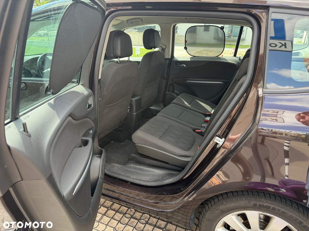 Opel Zafira 2.0 CDTI Enjoy EcoFLEX S&S - 10