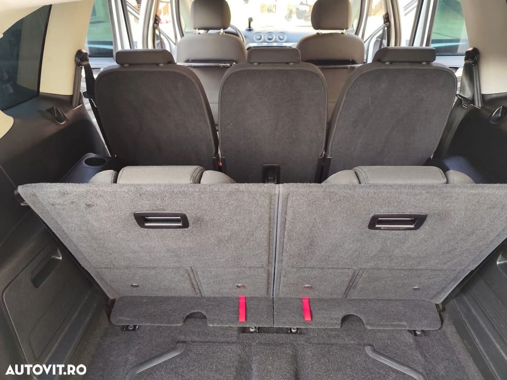 Ford S-Max - 8