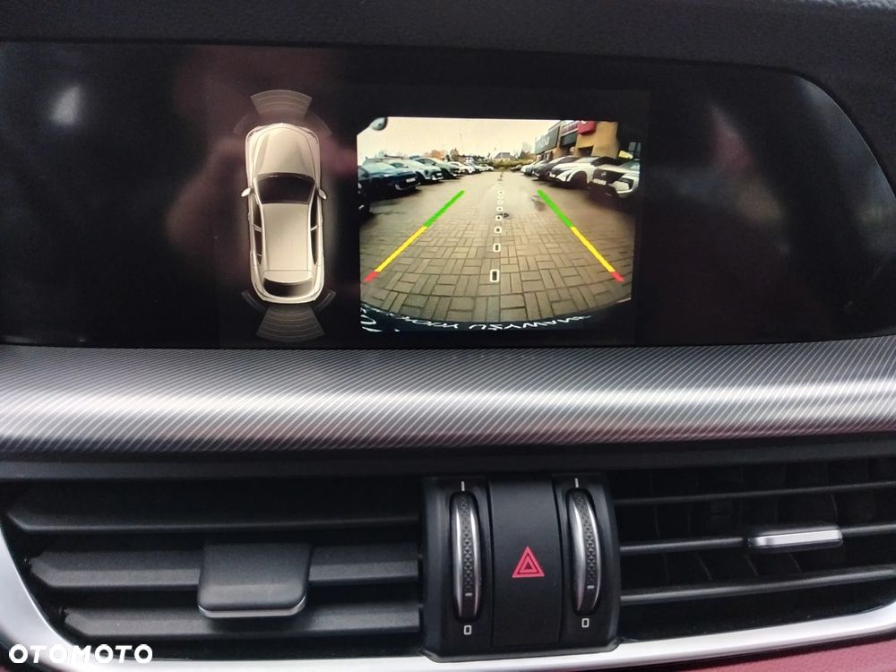 Alfa Romeo Stelvio 2.0 Turbo Executive Q4 - 12