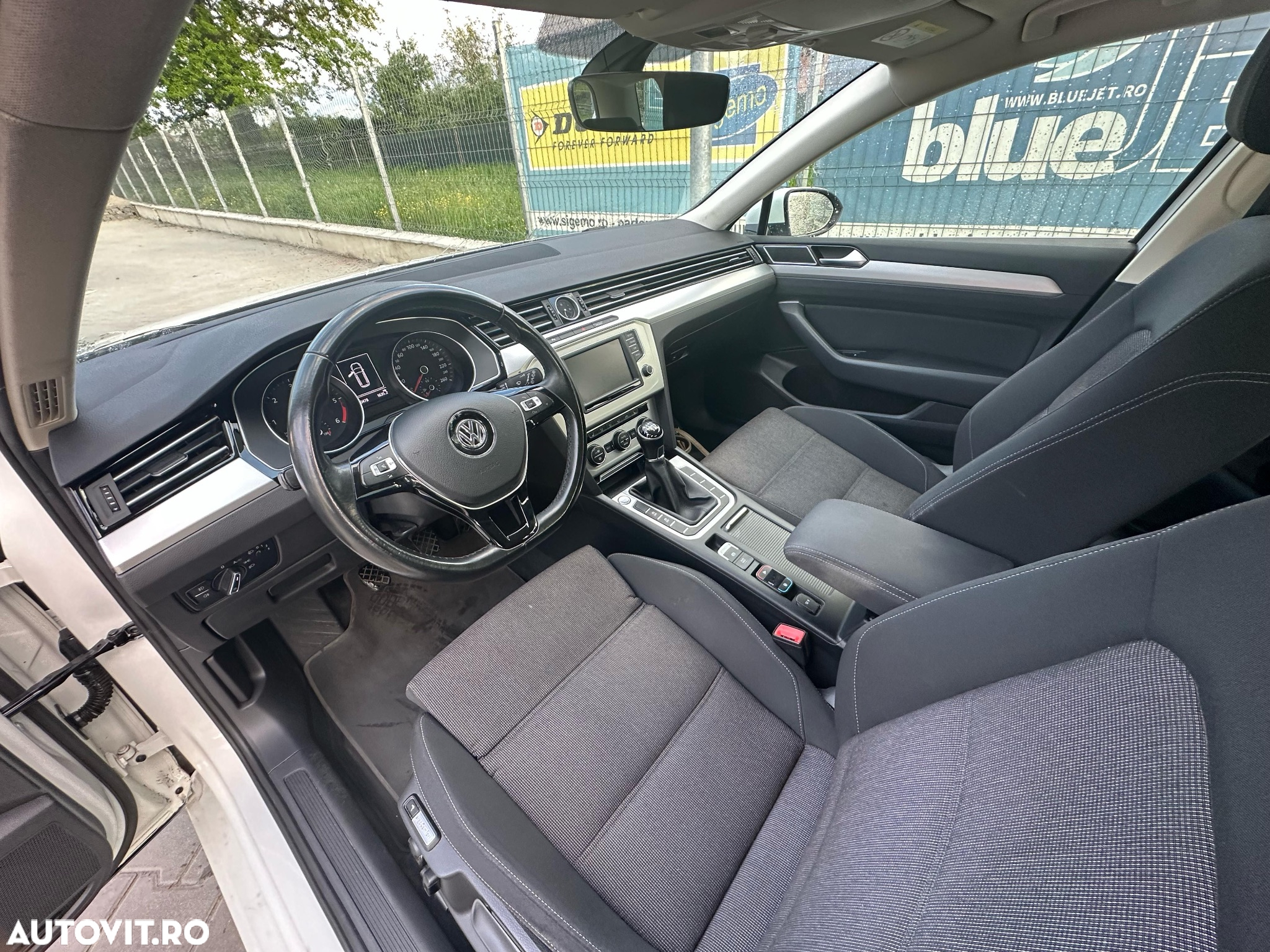 Volkswagen Passat Variant 2.0 TDI SCR (BlueMotion Technology) Comfortline - 9