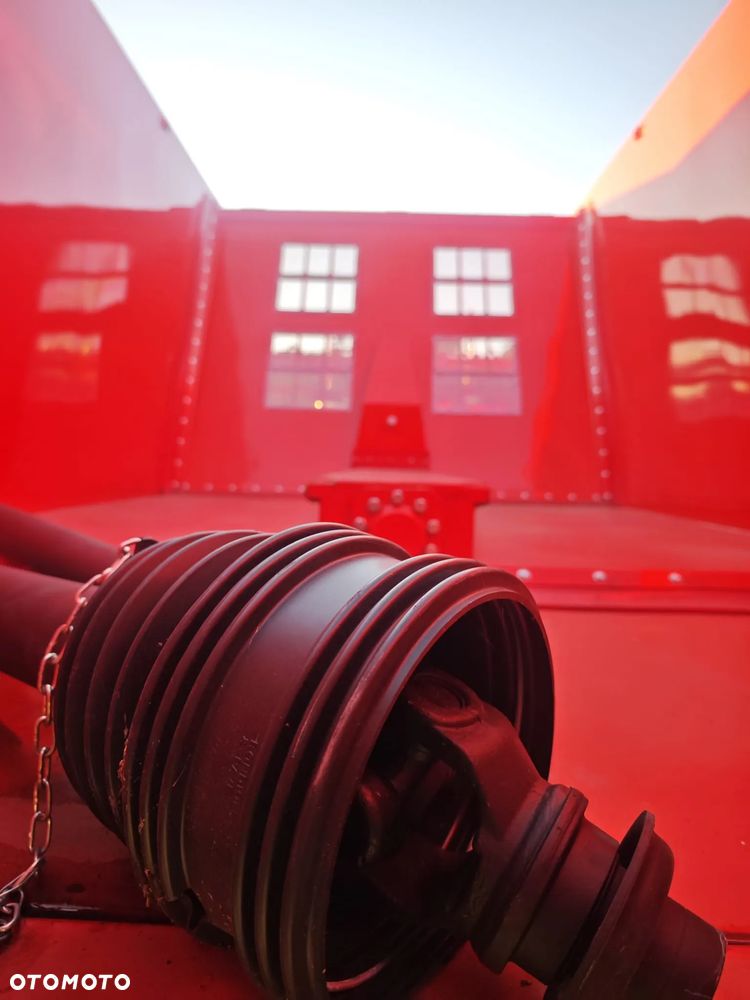 UMEGA Przyczepa objętościowa PI 20 ze ścianą przesuwną UMEGA AGRO - 13